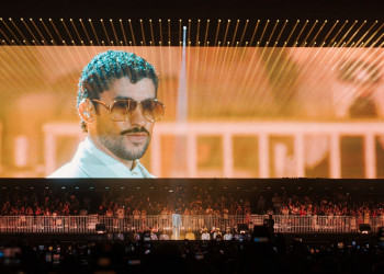 Bad Bunny faz estreia histórica no Brasil e celebra América Latina em show