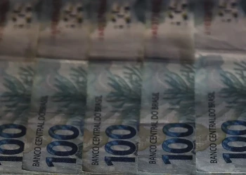 Saiba como resgatar dinheiro investido no Banco Master