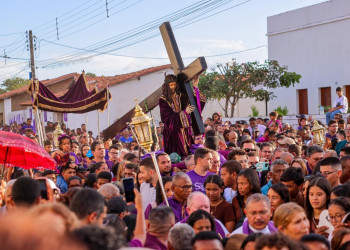 Oeiras se transforma na Capital da Fé e recebe multidão na Semana Santa