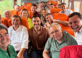 ​Comitiva liderada por Wellington Dias segue para o Quilombo Mimbó em agenda oficial