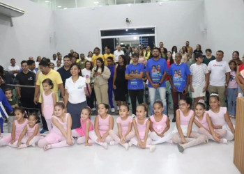 Medalhista olímpica Sarah Menezes compartilha trajetória de sucesso com estudantes