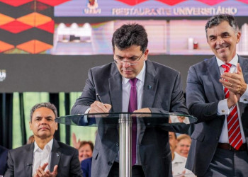 Uespi cria solução emergencial para disciplinas sem professor