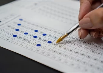 Encerram hoje as inscrições para o concurso da Caixa com salários de até R$ 16,4 mil