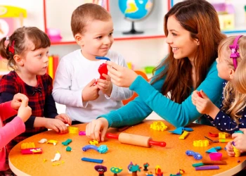 UESPI forma profissionais especializados no brincar infantil com curso de brinquedistas