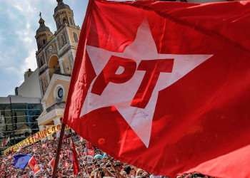 PT convoca manifestações em memória do 8 de janeiro e em defesa da democracia