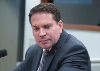 Foragido e preso nos EUA, Alexandre Ramagem será deportado ao Brasil