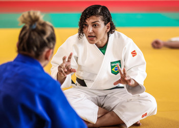 Sarah Menezes foi demitida da seleção de judô logo que voltou da licença maternidade