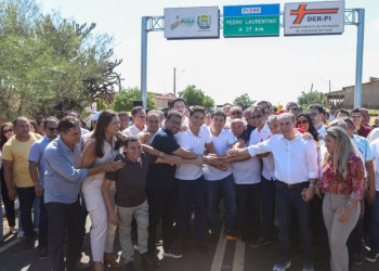 Governador inaugura novo asfalto na PI-24, entre Socorro do Piauí e Pedro Laurentino