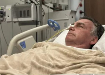 Bolsonaro segue estável após nova crise de soluços, mas passará por novo procedimento
