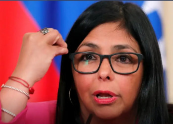 Vice-presidente da Venezuela diz que país vai resistir e não será colônia dos EUA