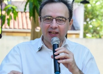 Vice-prefeito de Piracuruca sofre AVC e é internado na UTI de hospital em Teresina