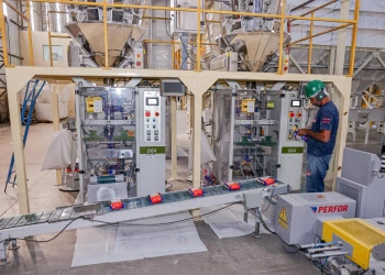 ​​Brasil pode perder até R$ 110 bilhões no PIB e 146 mil empregos com tarifa dos EUA