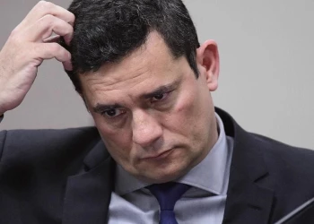 52 prefeitos abandonam PL após partido escolher Sérgio Moro candidato ao governo do Paraná