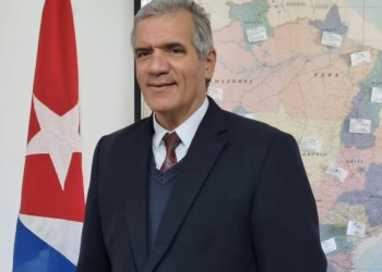 Embaixador de Cuba no Brasil receberá título de cidadania piauiense na Alepi