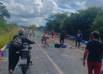 VÍDEO: carga de cerveja é saqueada na BR 343 entre Teresina e Altos