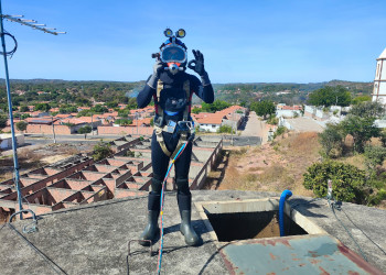 Águas do Piauí limpa reservatórios e melhora abastecimento em Floriano