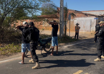 Em dois dias, operação recupera oito veículos roubados em cidades fronteiras do Piauí