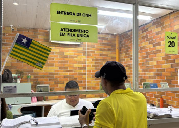 Detran vai normalizar entrega de CNH até sexta e amplia horário de operação da gráfica