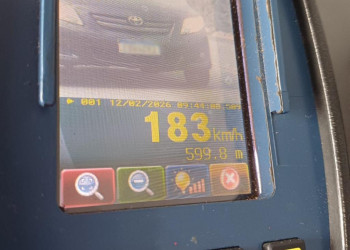 PRF flagra Corolla a 183 km/h na BR-343 entre Amarante e Floriano