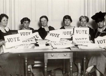94 anos do voto feminino no Brasil: democracia incompleta e violência estrutural