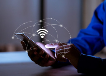 Agências internacionais recomendam desligar Wi-Fi ao sair de casa; entenda