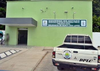 Polícia Civil de Buriti dos Lopes prende homem acusado de manter relações sexuais com filhas
