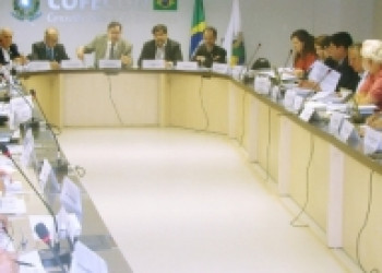 Economistas do Brasil são contra PEC 241 proposta por Temer