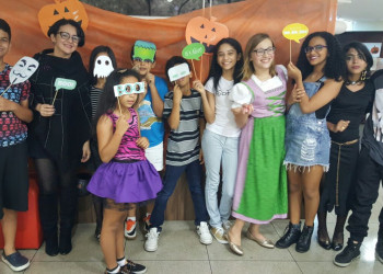 Festas de Halloween incentivam aprendizado da língua inglesa