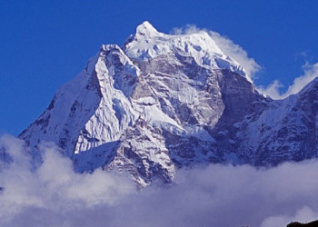 Nepal drena lago glacial que ameaçava inundar aldeias e trilhas no Everest