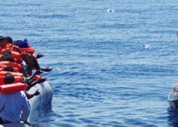 Em dois dias, Itália recolhe 11 mil imigrantes no Mar Mediterrâneo