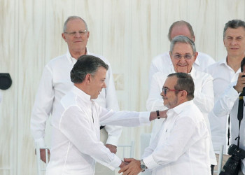 Colômbia e Farc assinam hoje 2º acordo de paz