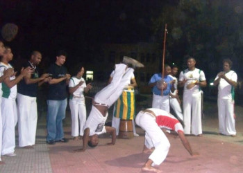 Teatro do Boi sedia evento de capoeira