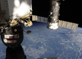 Nave Russa se acopla com sucesso à Estação Espacial