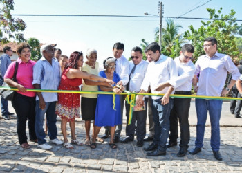 Governador inaugura pavimentações na Vila Irmã Dulce e Parque Piauí