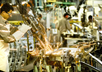 Lucro industrial sobe 9,8% na comparação anual de outubro