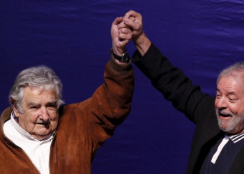 Após morte de Fidel, Mujica cancela ato com Lula