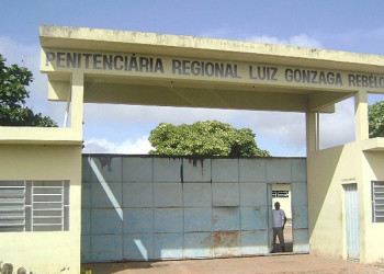 Mais de 40 presos continuam foragidos da Penitenciária de Esperantina