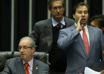 Rodrigo Maia adia votação da cassação de Cunha para 12 de setembro