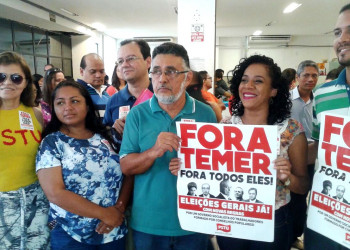Luciane Santos começa campanha em manifestação na zona Norte