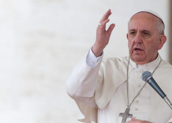 Em missa da Epifania, papa Francisco condena culto ao poder
