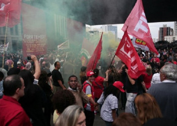 Protesto contra Temer reúne milhares de pessoas em São Paulo