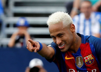 Revista aponta Neymar como jogador mais valioso do planeta