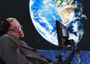 Stephen Hawking diz que a tecnologia vai destruir a classe média