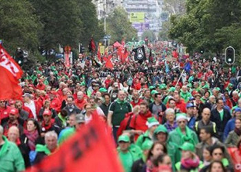 70 mil belgas protestam contra reforma trabalhista e ajuste fiscal