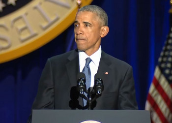 Em discurso emocionado de despedida, Barack Obama pede união pela democracia