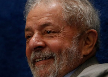 Lula lidera com 30,5% dos votos eventual disputa em 2018