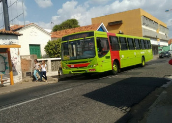 Motoristas aceitam reajuste de 8,5% e aprovam o fim da greve de ônibus em Teresina