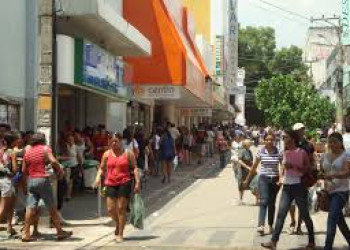 Coronavírus: lojas do Centro continuam abertas e shoppings fecham