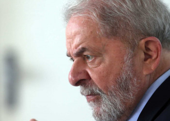 Dois dos três desembargadores mantêm condenação de Lula