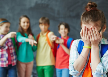 Bullying e como reconhecer neste período de volta às aulas se a criança sofre